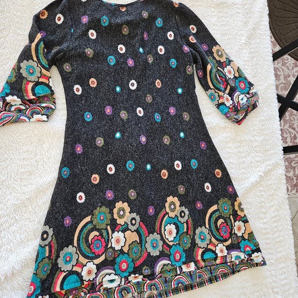 XL Grey with Floral Pattern Sweater Dress EUC Knee Length - Picture 8 of 12